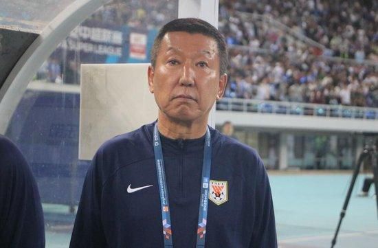 在线精品国产